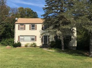 45 Robin Dr, Carmel, NY