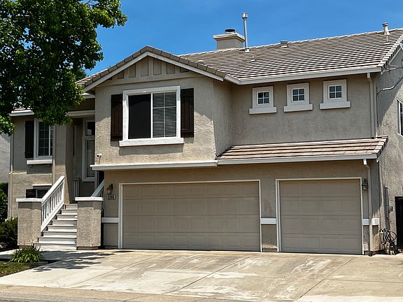 3rd image of 2285 Summer Dr