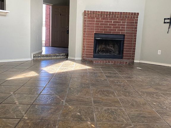 3rd image of 2317 Cuesta Ln