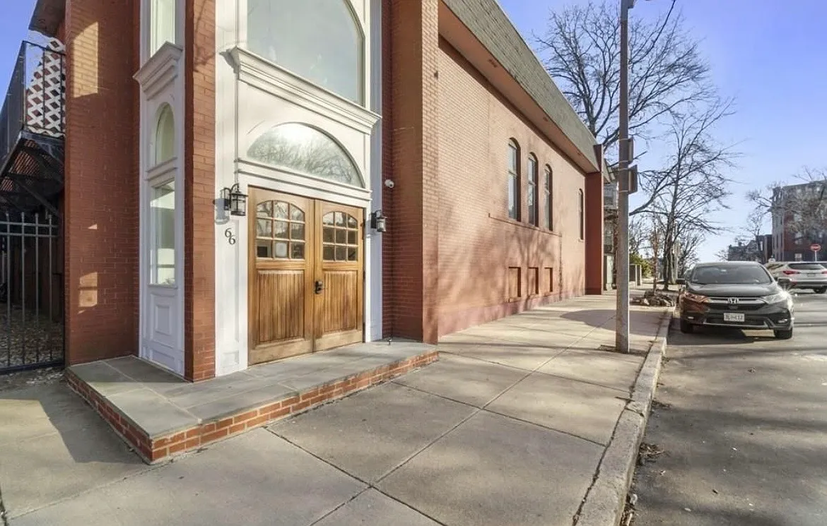 3 bed, 1550 sqft, $4,500 — Photo 1