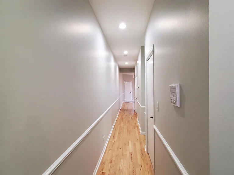 4925 S Forrestville Ave #2S — Photo 3