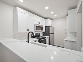 509 S Perry Pkwy #1, Oregon, WI 53575