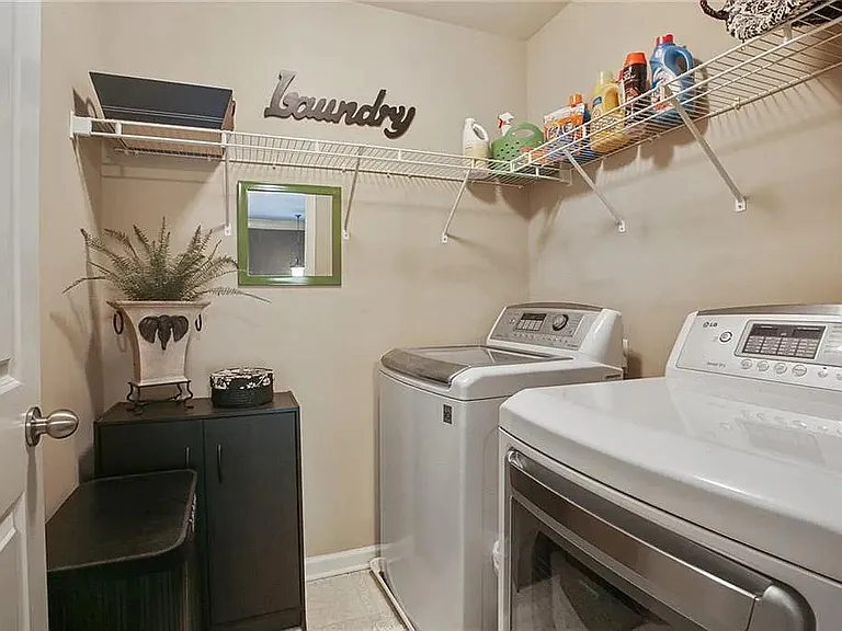10297 Midway Ave — Photo 22
