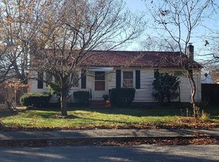 315 Potowomut Rd, Warwick, RI 02818