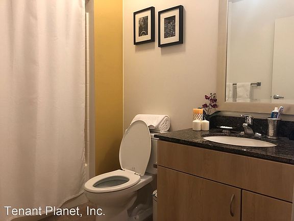 5th image of 889 Date St Unit 326