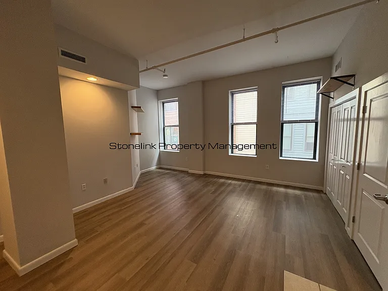 79 Washington St #301 — Photo 7