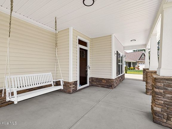4th image of 107 Weatherstone Court