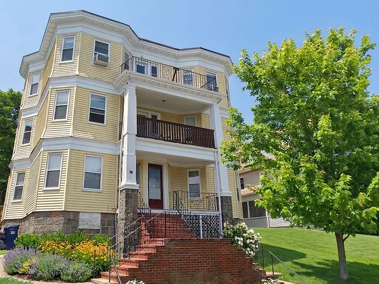 50 Bowdoin St #3 — Photo 8