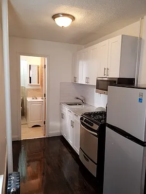 Rented by Compass | media 18