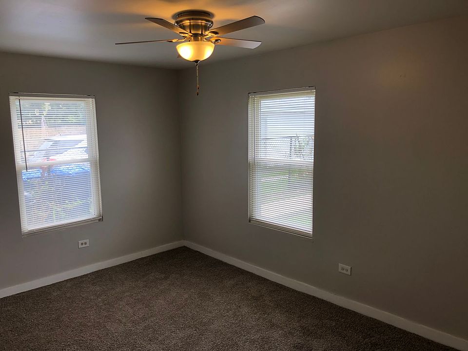 1st image of 410 S 12th Ave