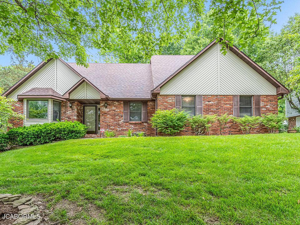 1st image of 2030 Honeysuckle Ln