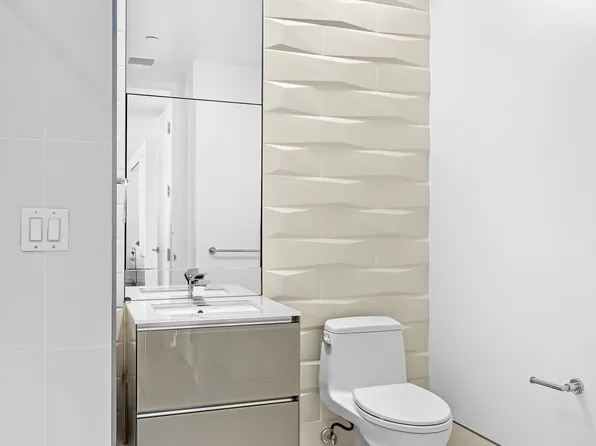 400 Park Avenue South image 14 of 15