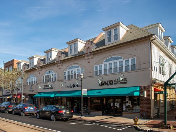21-31 W State St #29-C