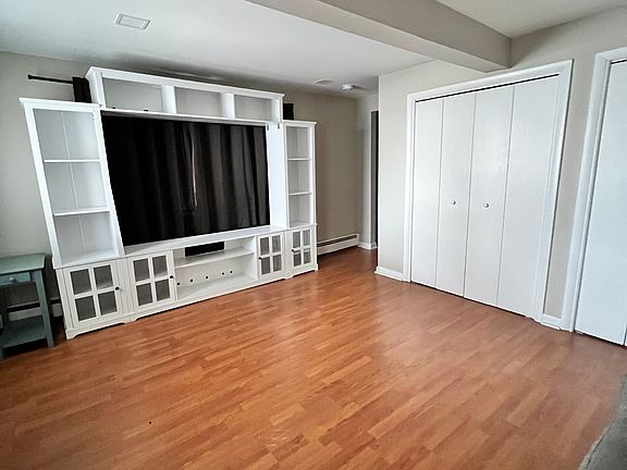 3rd image of 725 Atlantic Ave #1