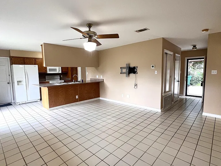 15309R Royal St — Photo 5