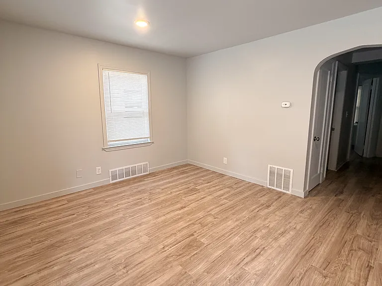14550 Northlawn St — Photo 3