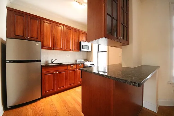 Rented by (Legacy) NY Quality Living Uptown | media 15