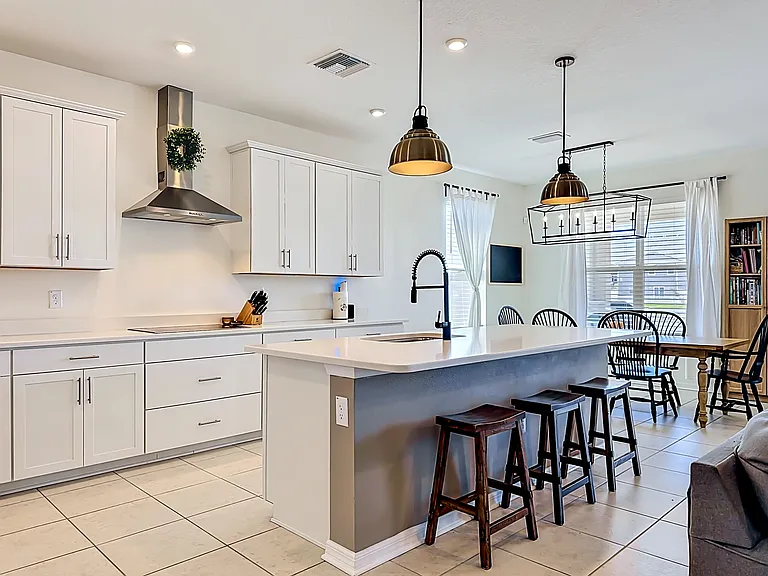 4448 Reisswood Loop — Photo 6