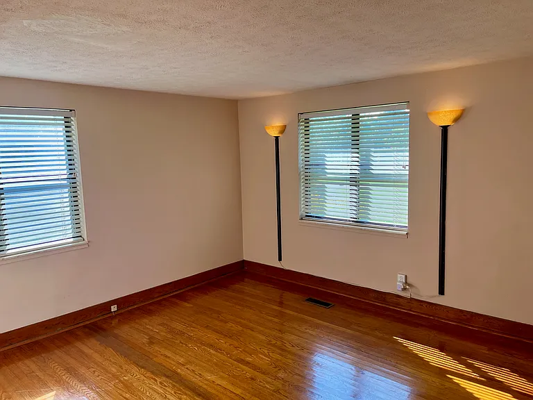 5301 Asheville Hwy — Photo 9