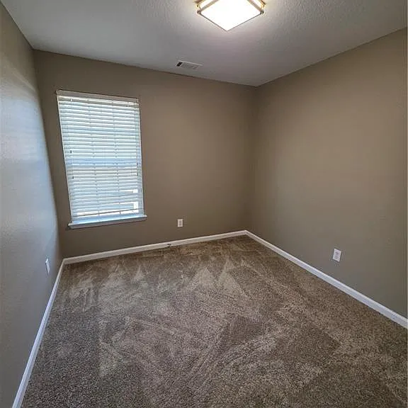 7067 Brookview Cir — Photo 14