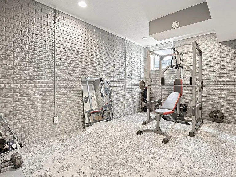 2020.5 Ruckle St — Photo 12