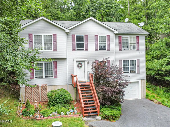127 Briarwood Rd, East Stroudsburg, PA 18302