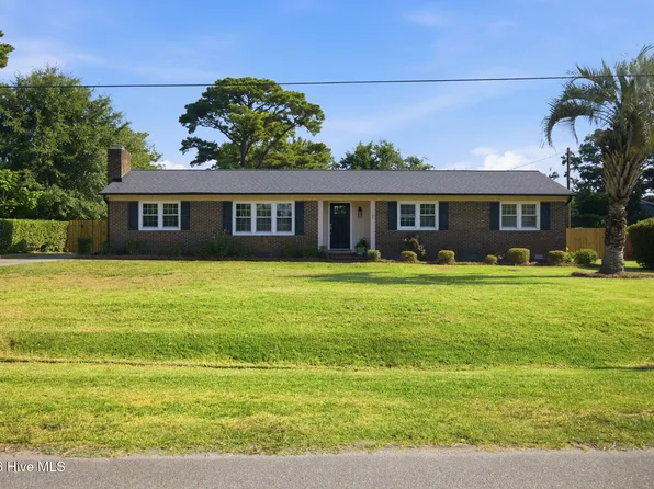 127 Deerwood Drive, Wilmington, NC 28405