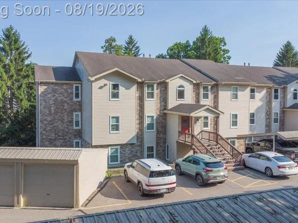 4929 Harbor Point Dr, Waterford Township, MI 48329