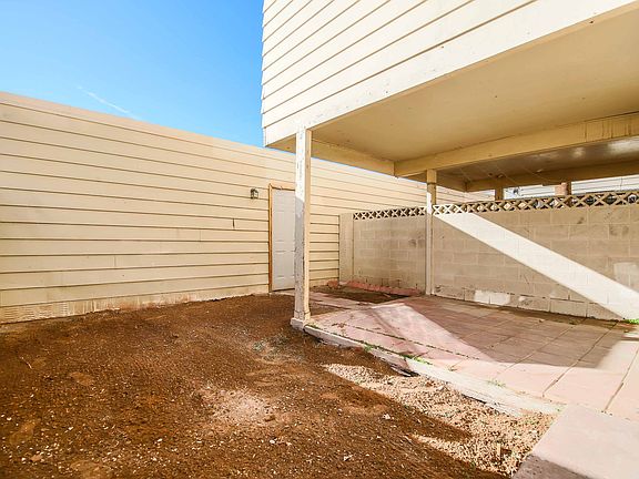 4th image of 4960 Larkspur St #0