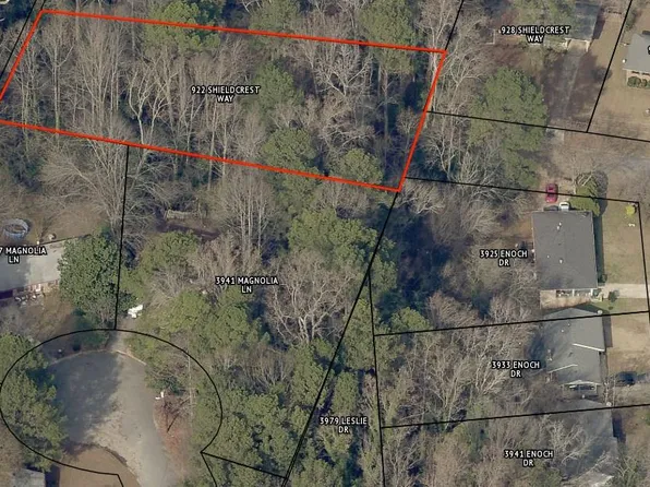 922 Shieldcrest Way, Forest Park, GA 30297