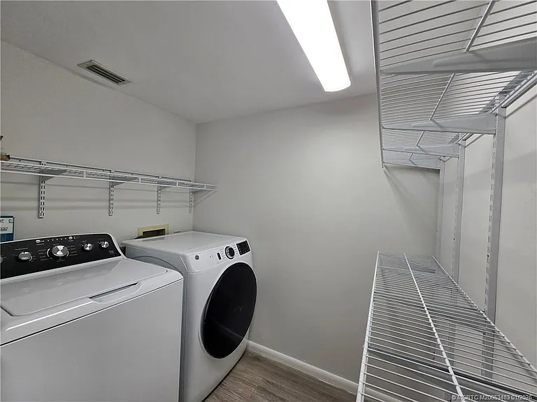 2114 SW Silver Pine Way #121-F1 — Photo 25