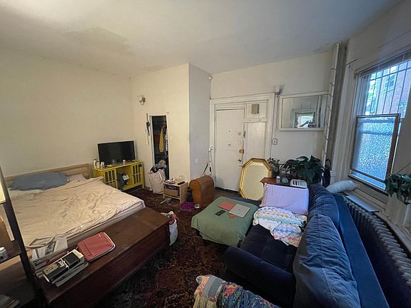 5th image of 4219 Baltimore Ave APT 1