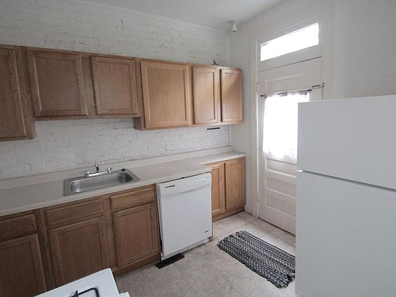 2nd image of 126 S Trenton Ave