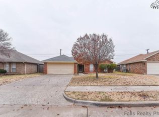 5508 Chinaberry Dr, Wichita Falls, TX 76310