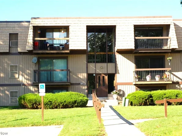 9511 Sunrise Blvd, North Royalton, OH 44133