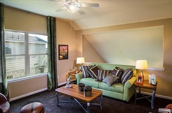 Carley at Canyon Lakes West