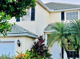 121 Canterbury Pl, Royal Palm Beach, FL 33414