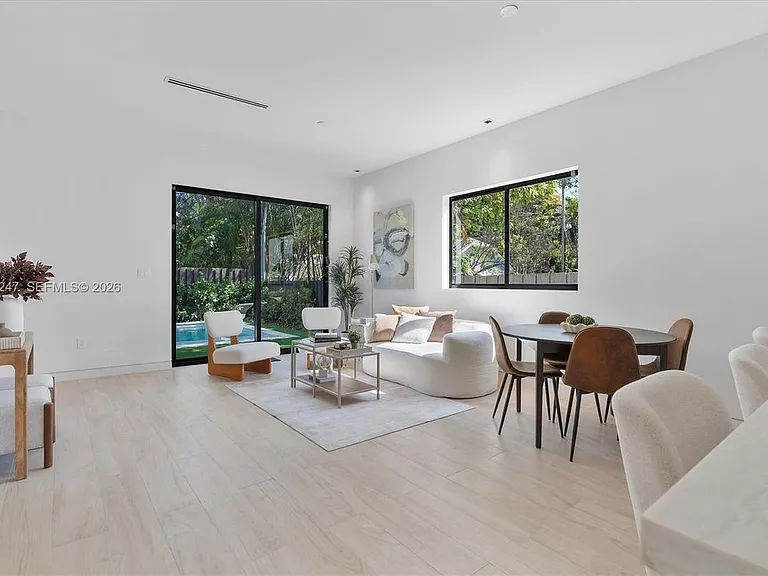 4715 NE Miami Ave #2 — Photo 3