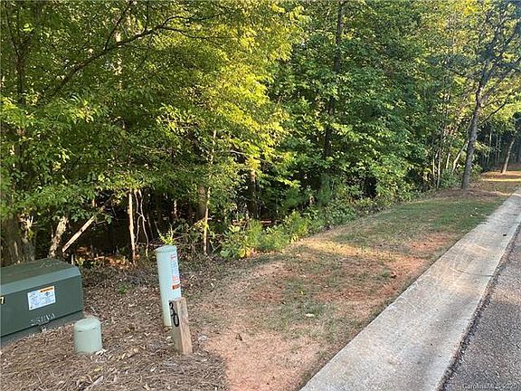 4th image of 8116 Bay View Ln