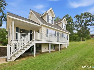 28 Tennyson Rd, East Hampton, CT 06424