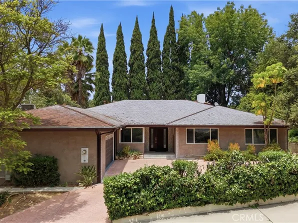 15701 Royal Ridge Rd, Sherman Oaks, CA 91403