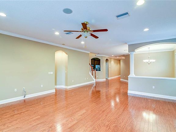 5th image of 7837 Grasmere Dr