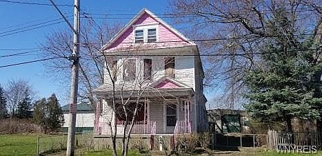 2nd image of 24 Schmarbeck Ave