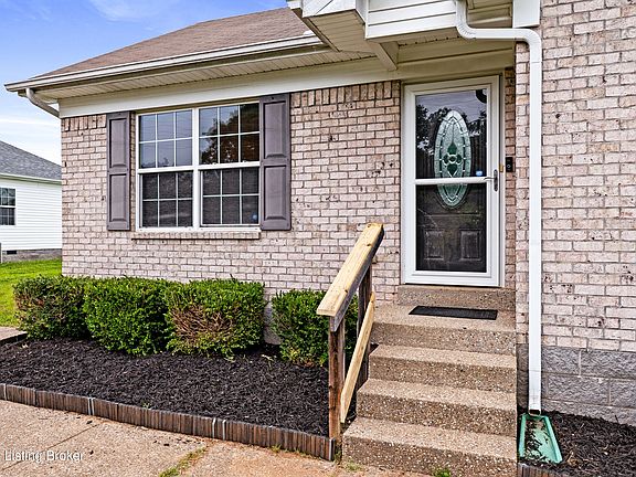 5th image of 434 Gentry Ln