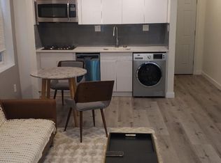 2402 Spruce St APT 2R, Philadelphia, PA 19103