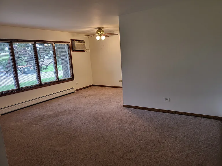 8728 S 78th Ave #1D — Photo 15