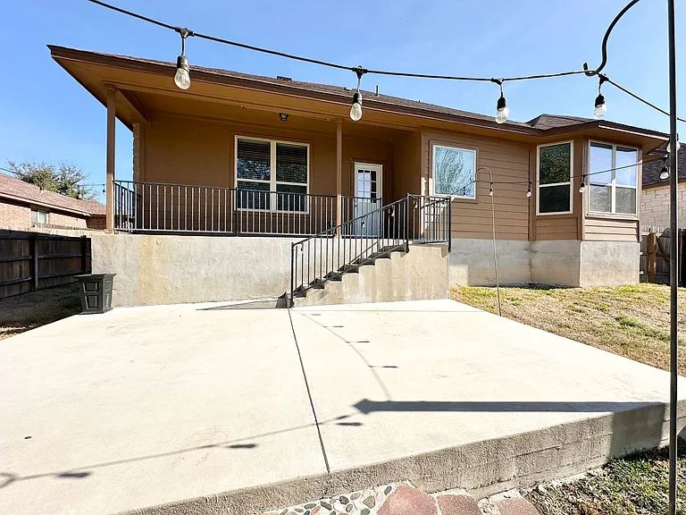 3383 Vineyard Trl — Photo 42