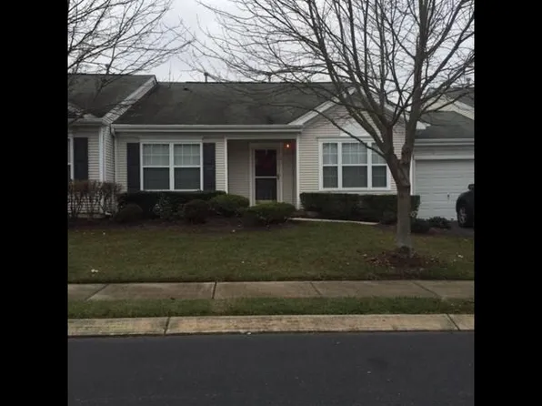 640 Chancery Ln #44, Galloway, NJ 08205