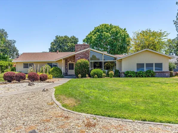 272 Oak Tree Court, Santa Rosa, CA 95401