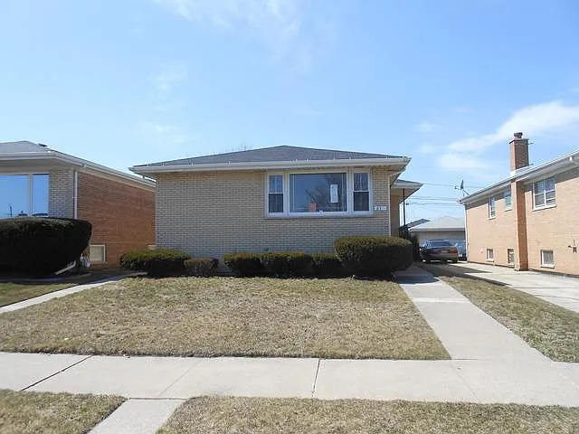 610 Bensley Ave photo 1